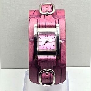 Womens Pink Quartz GUESS Wristwatch With Leather Band G56067L - New Battery